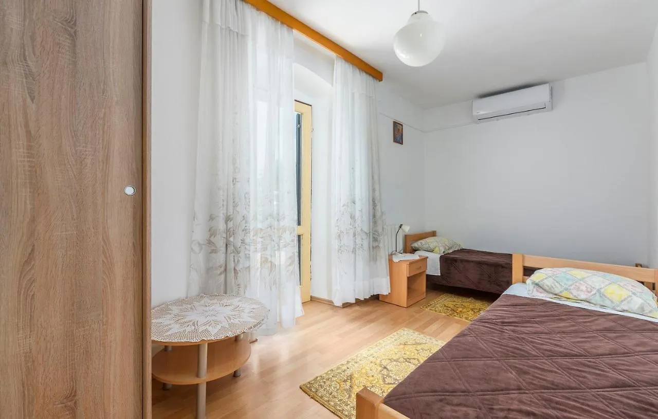 Nyaraló Holiday House Manuel In Tar Tar-Vabriga