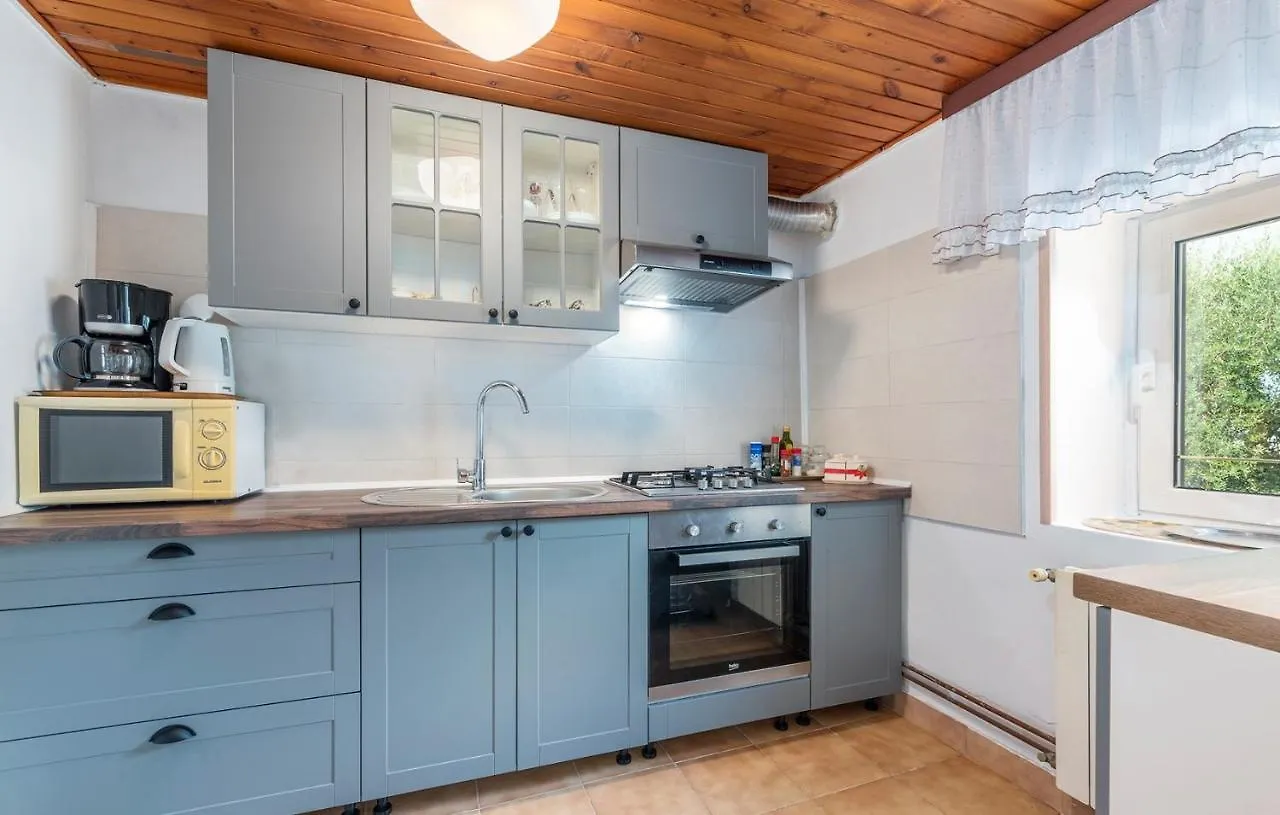 Holiday House Manuel In Tar Tar-Vabriga Nyaraló